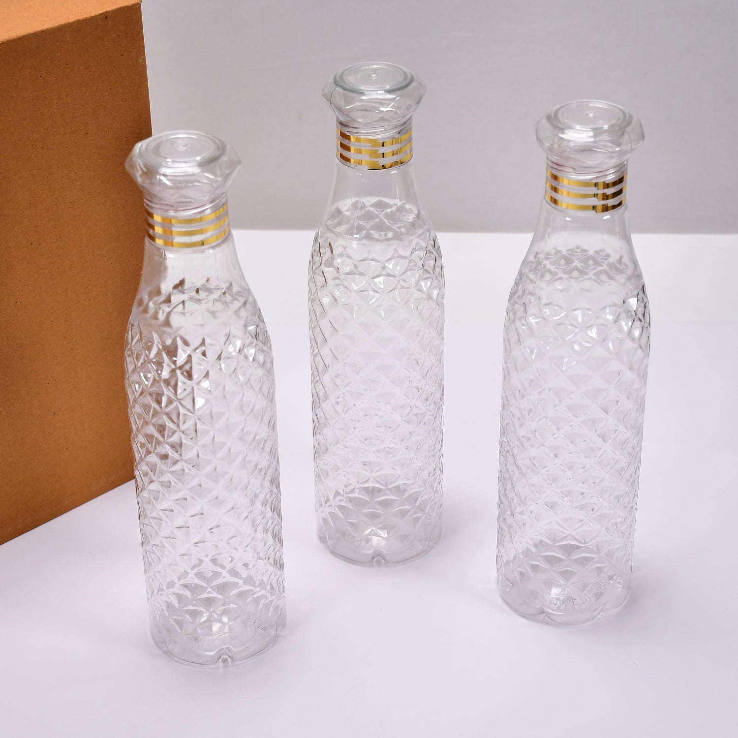 Vibrant diamond cut Kids Water Bottle Set, 3 pieces, perfect for school or playtime.